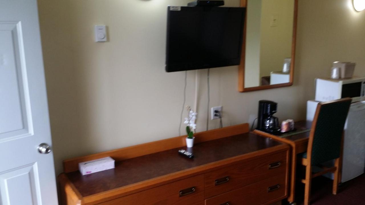 River Mist Inn Sturgeon Falls Екстериор снимка