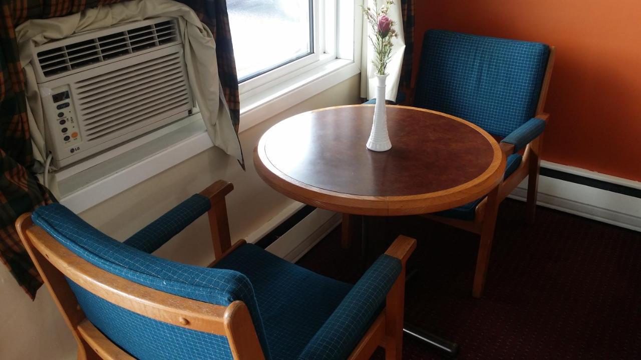 River Mist Inn Sturgeon Falls Екстериор снимка
