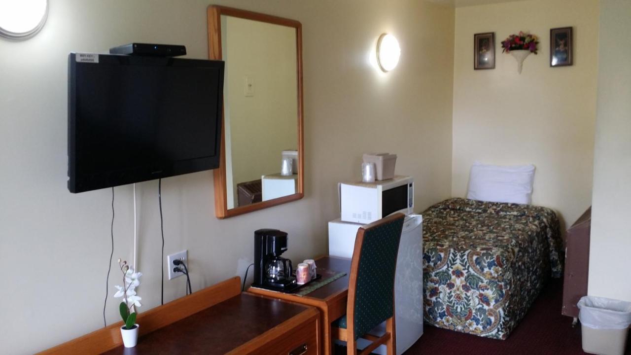 River Mist Inn Sturgeon Falls Екстериор снимка