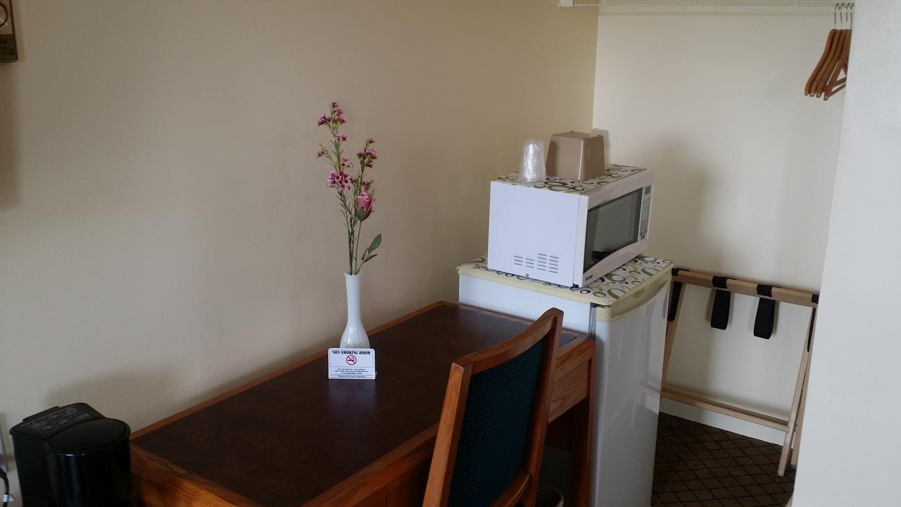River Mist Inn Sturgeon Falls Екстериор снимка