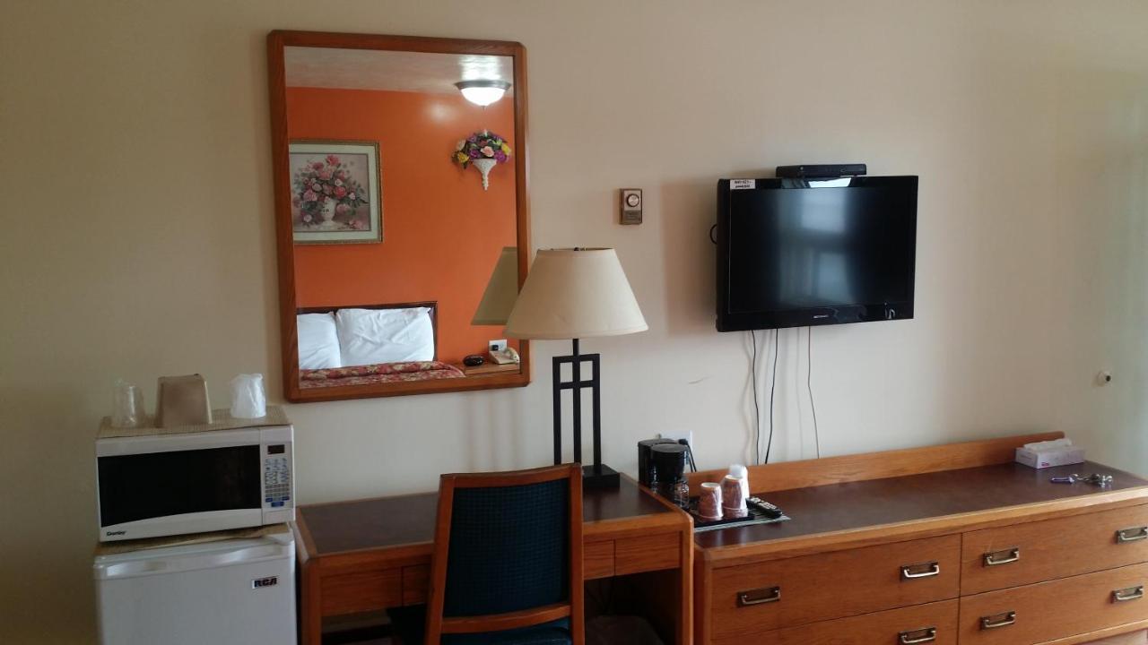 River Mist Inn Sturgeon Falls Екстериор снимка