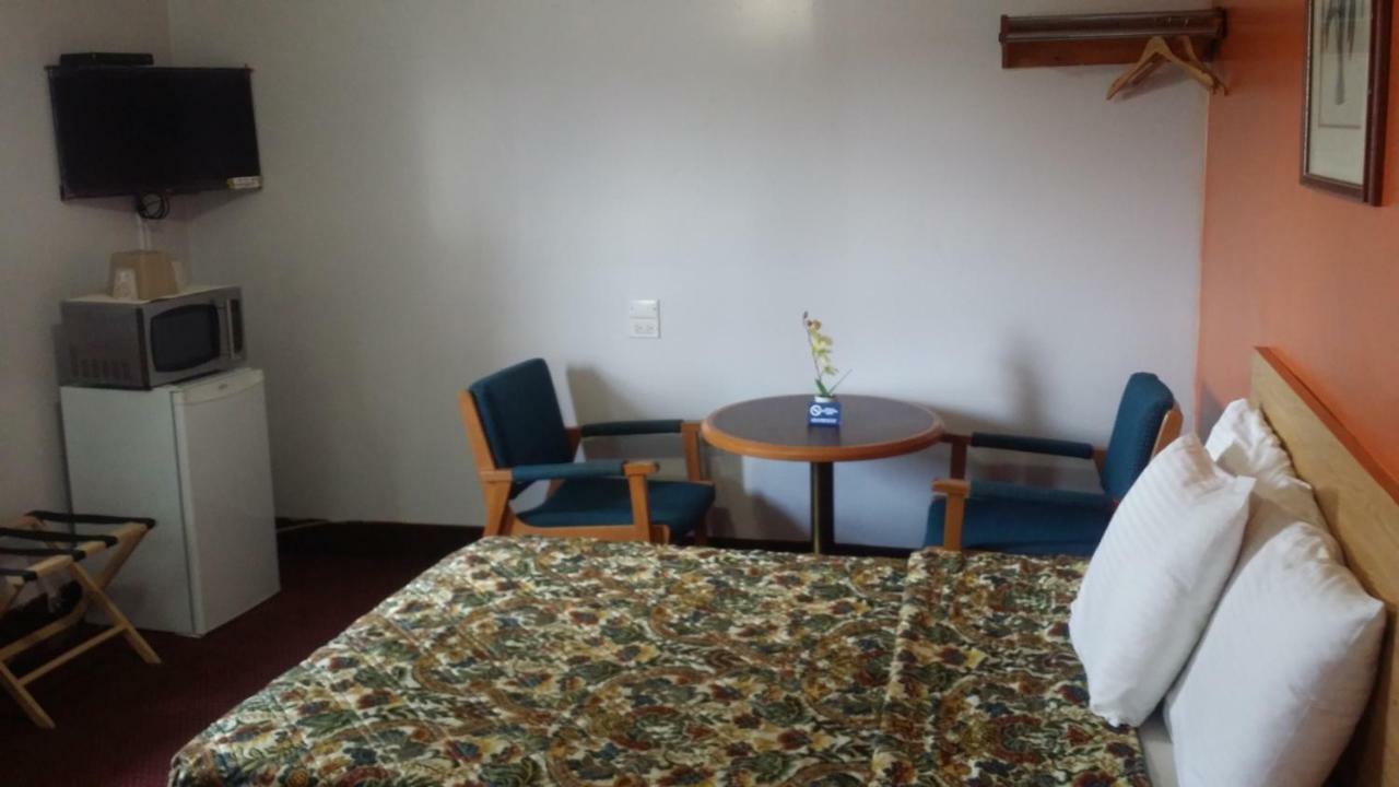 River Mist Inn Sturgeon Falls Екстериор снимка